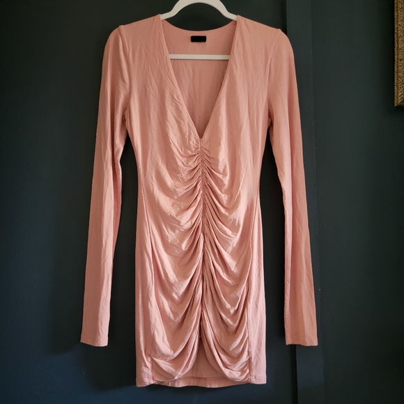 NBD Leonette Mini Dress in Blush Ruched Bodycon Sexy Stretch Mini Dress Size XS - Picture 1 of 11